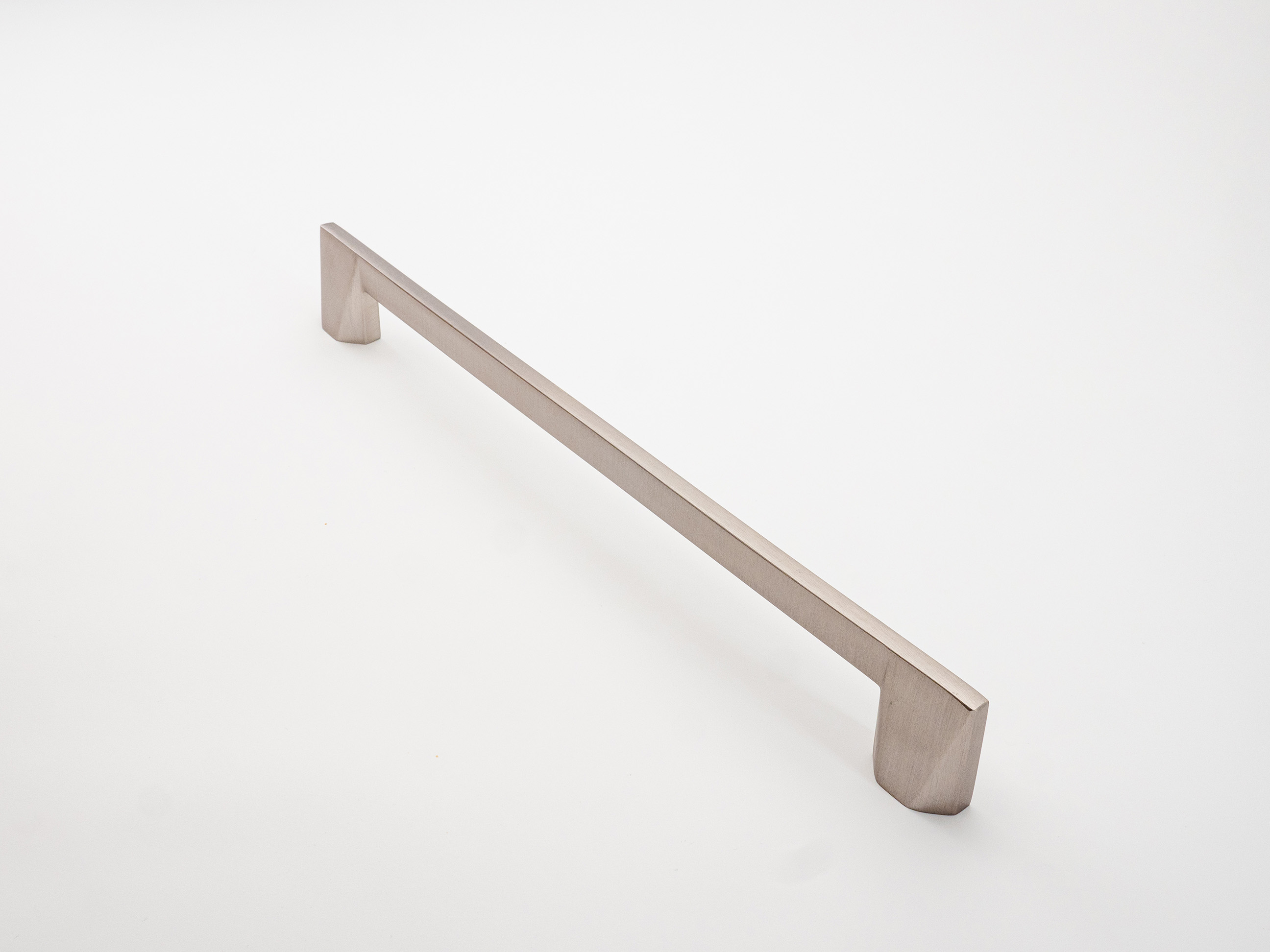 Extruded aluminium handle - Forged Brushed Anodized Stainless Steel
